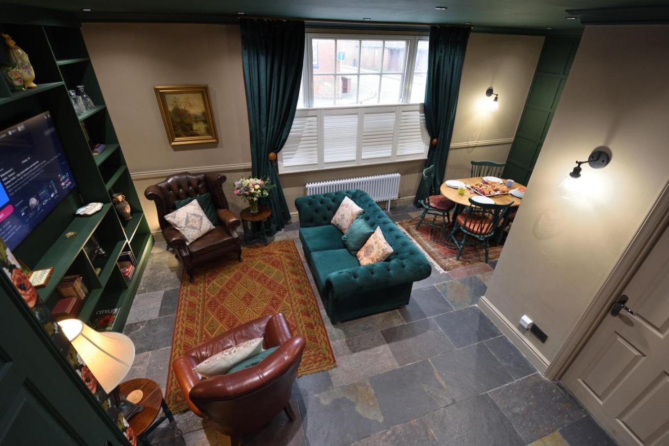 Samuels' A Duplex Apartment By Spires Accommodation In Lichfield City Centre Exteriör bild